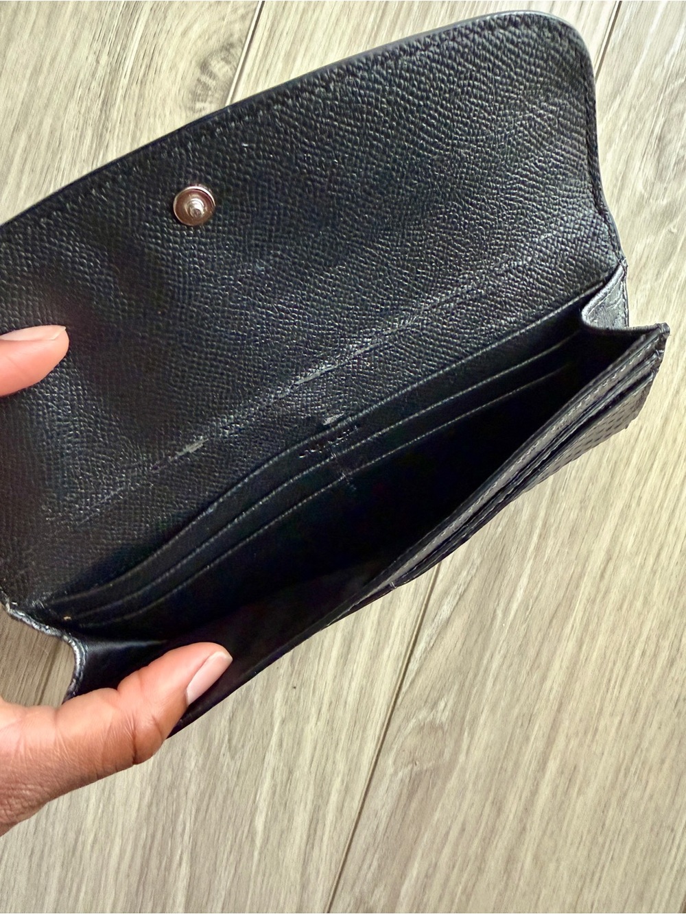 ' COACH ' Gray Metallic Python Embossed Envelope Wallet - Picture 6 of 8